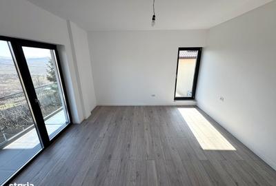 Casă cu 4 camere cu Teren 500 Mp în Ciurea - 1