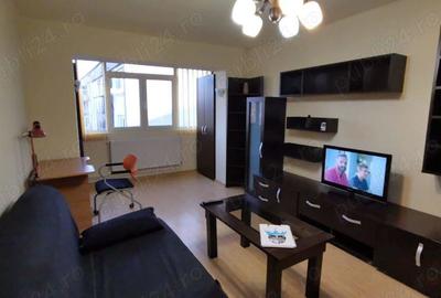 Inchiriez GARSONIERA, Republicii 32mp, dec., mobilata, 3 4, centrala proprie, aer contition 320 euro - 9