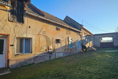 Casă in stil săsesc, 5 camere, 2500 mp teren, Bod zonă centrală. - 3