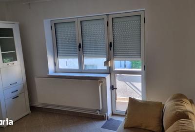 Apartament cu 2 camere decomandat în Calea București - 3