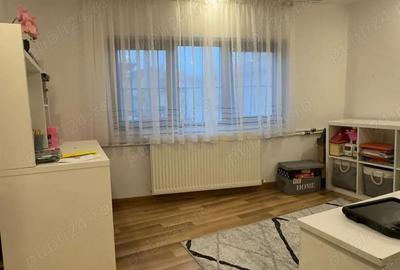 Apartament cu 5 camere decomandat în Calea Călărașilor - 1