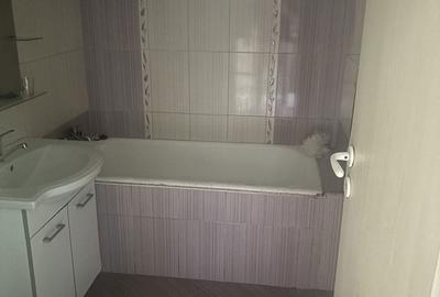 Apartament cu 3 camere decomandat în Nepos - 5