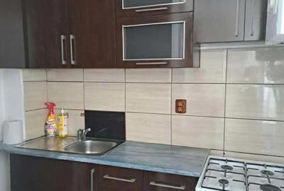 Garsoniera de inchiriat , Burdea etaj 5 din 10 , pusa la punct , 250 euro pe luna . - 3