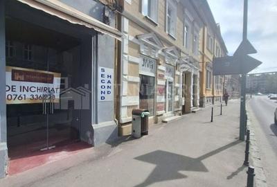 Spatiu comercial Centrul Istoric 24 mp, vitrina stradala