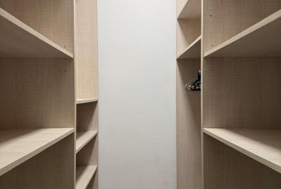Apartament cu 4 camere decomandat, mobilat în 13 Decembrie - 12
