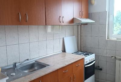 Garsonieră decomandată în Titan - 6