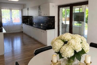 Casă cu 7 camere cu Teren 483 Mp în Vidra - 1