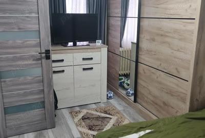 Apartament cu 3 camere semidecomandat în Craiovița Nouă - 7