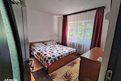 Apartament cu 3 camere decomandat în Obcini