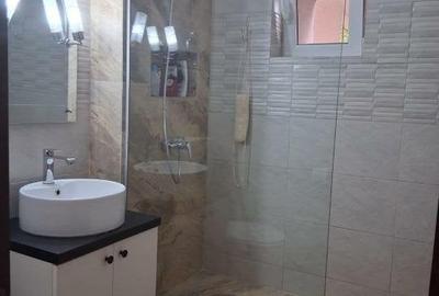 3 camere Metrou 1 Decembrie - 8