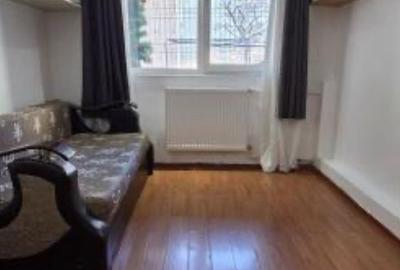 Garsonieră semidecomandată în CET - 3