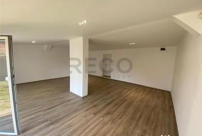 Spațiu comercial, de 79 mp, în Central - 8