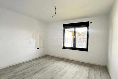 Casă cu Teren 550 Mp în Satu Nou de Jos - 12