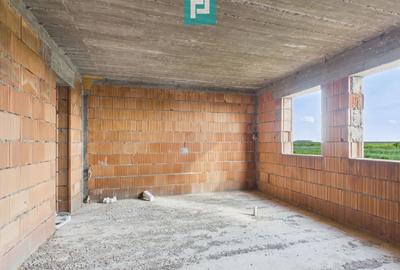 Casă individuală cu 6 camere cu Canalizare în Aluniș - 3