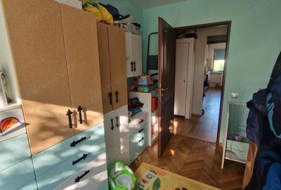 Apartament cu 4 camere decomandat în Central