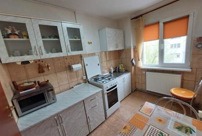 Apartament cu 3 camere semidecomandat în Central - 8
