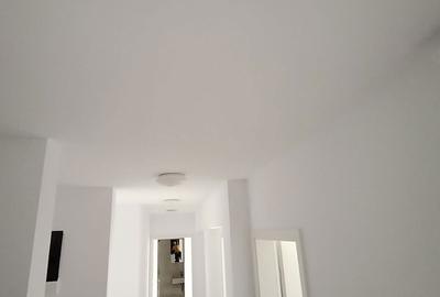 Apartament cu 3 camere decomandat în Tractorul - 1