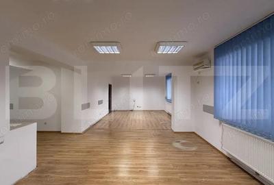 Apartament cu 3 camere semidecomandat în Central - 10