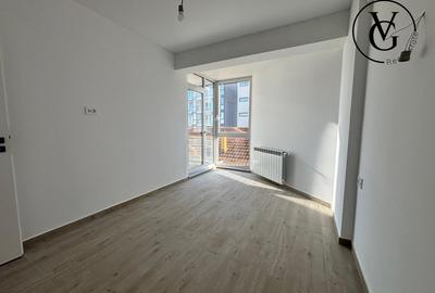 Apartament cu 3 camere semidecomandat în Mamaia-Sat - 8