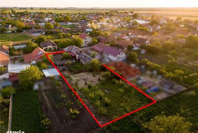 Casă cu 4 camere cu Teren 1440 Mp în Girișu de Criș