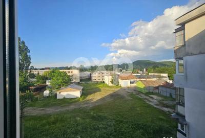 Apartament cu 3 camere decomandat în Central - 8