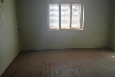 Casă cu 4 camere cu Teren 1400 Mp în Central - 7