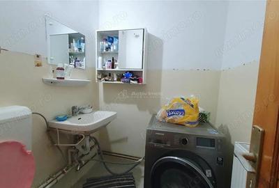Apartament cu 3 camere decomandat în Obcini