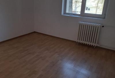 APARTAMENT NEMOBILAT ZONA DOROBANTI - 3