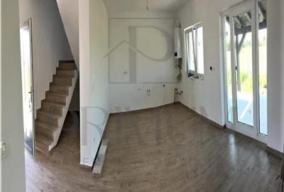 Triplex - zona foarte buna- ocupabil imediat - 2