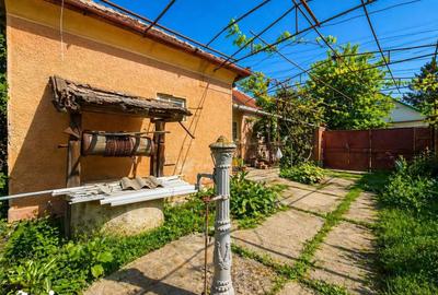 Casă cu 3 camere cu Teren 1082 Mp în Central