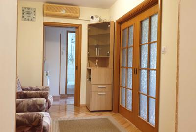 Apartament cu 3 camere decomandat în Sebastian - 5
