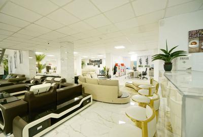 Spațiu comercial, de 1,980 mp, în Păcii - 13