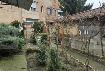 Casă cu 6 camere cu Teren 444 Mp în Nord - 8