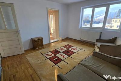 Apartament cu 3 camere semidecomandat în Molid - 12