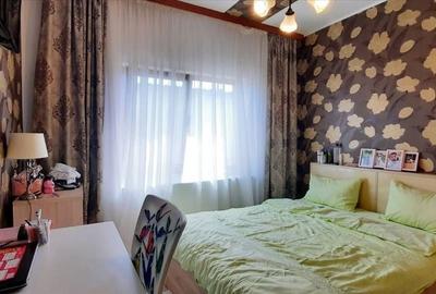 Casă cu 8 camere cu Teren 320 Mp în Cumpăna