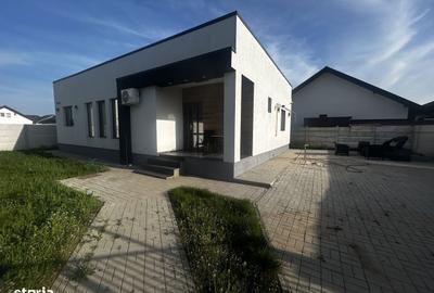 Casă cu 4 camere în Central - 2