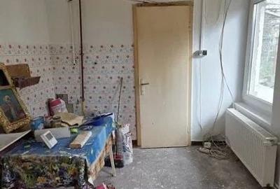Casă cu 1 camere decomandat cu Teren 30 Mp în Tudor Vladimirescu - 2