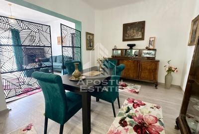 Duplex cu 7 camere cu Canalizare în Lipovei - 1