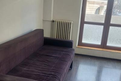 Apartament cu 2 camere semidecomandat în Regina Elisabeta