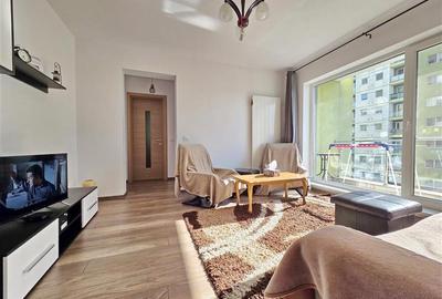 Apartament cu 2 camere semidecomandat în Tractorul - 8