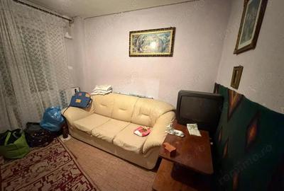 Apartament cu 4 camere decomandat în Central - 4