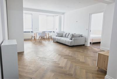 Apartament cu 3 camere decomandat în Central - 1