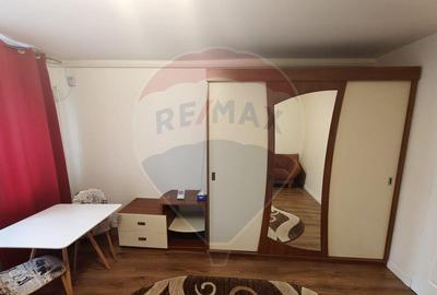 Apartament cu o camera de inchiriat Margeanului etaj 3 - 4