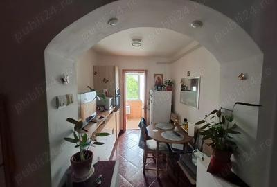 Apartament 2 camere decomandat Str Dacia - 5