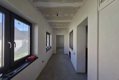 Casă cu 4 camere în Central - 8