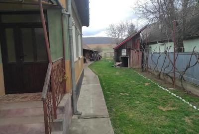 Casă cu 2 camere cu Teren 1542 Mp în Gilău - 1