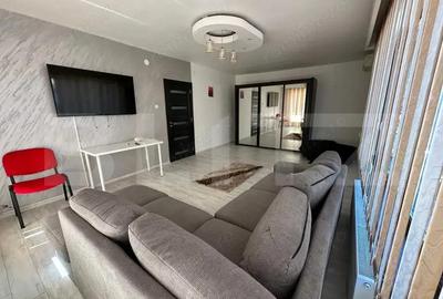 Apartament cu 2 camere, 96 mp, zona Pia?a Mica