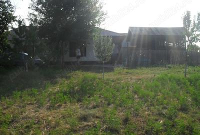 Casă cu 3 camere în Stoicănești - 2