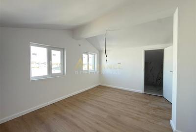 Casă cu 4 camere cu Teren 370 Mp în Berceni - 13