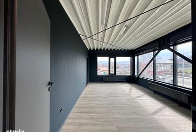 Spațiu comercial, de 150 mp, în Bucium